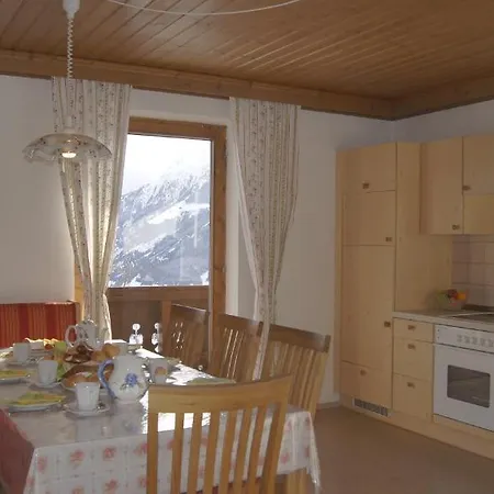 Brandnerhof Apartment